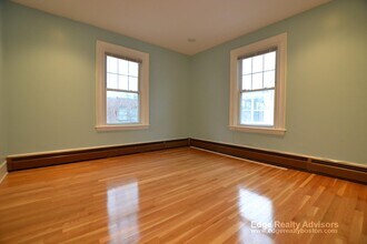 21 Lothrop St, Unit 2 in Boston, MA - Building Photo - Building Photo