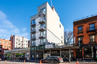 438 Union Ave in Brooklyn, NY - Building Photo