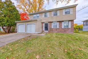 8104 E 34th St in Indianapolis, IN - Building Photo