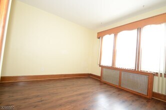 74 Harrison Pl in Clifton, NJ - Building Photo - Building Photo