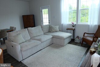 213 Mazzeo Dr in Glassboro, NJ - Building Photo - Building Photo