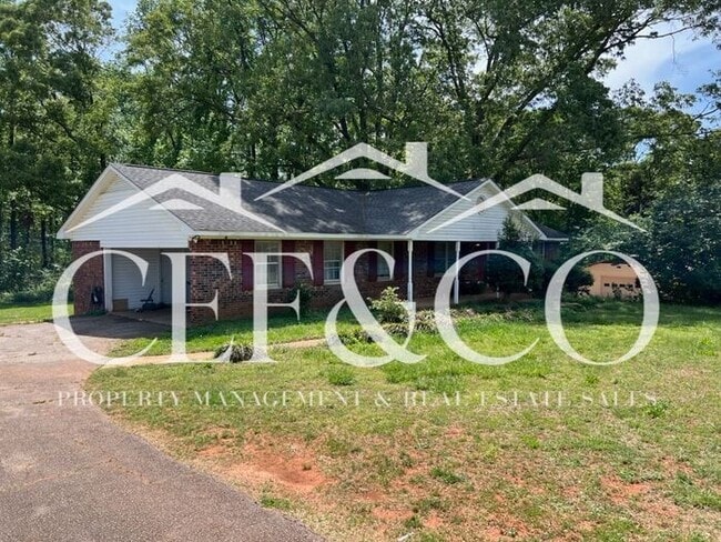 property at 233 N Hill Dr