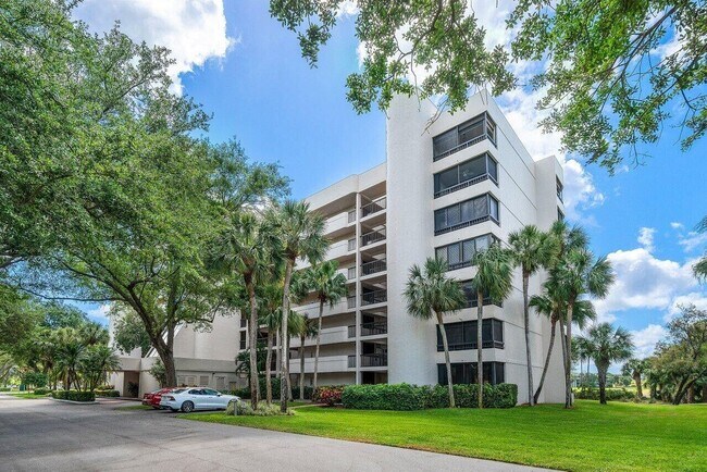 6320 Boca Del Mar Dr in Boca Raton, FL - Building Photo - Building Photo