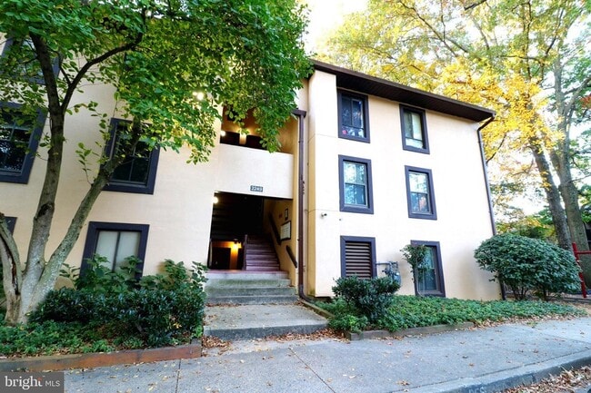 2249 Castle Rock Square, Unit 11C in Reston, VA - Building Photo - Building Photo