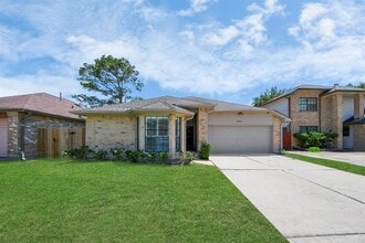 12407 Meadow Ridge Dr in Stafford, TX - Building Photo - Building Photo