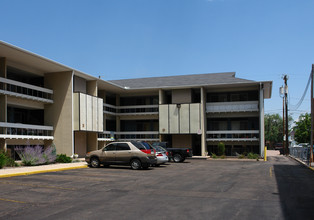 Bel - Mar Apartments in Colorado Springs, CO - Building Photo - Building Photo