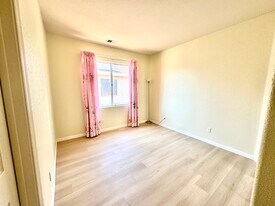 4030 Bouquet Park Ln in San Jose, CA - Building Photo