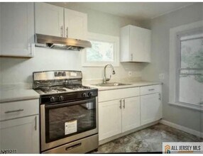 737 Kensington Ave in Plainfield, NJ - Building Photo - Building Photo
