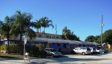 2919 Broadway in West Palm Beach, FL - Foto de edificio - Building Photo