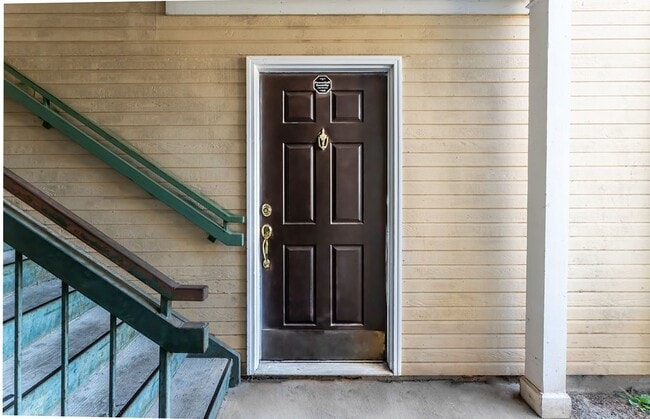 414 Ridge Creek Dr in Clarkston, GA - Building Photo - Building Photo