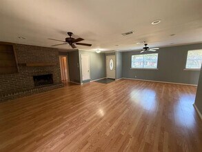 2148 Shady Grove Dr in Bedford, TX - Building Photo - Building Photo