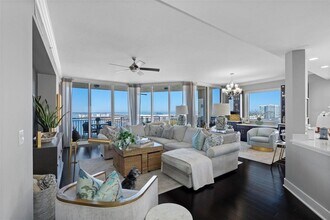 5823 Bowen Daniel Dr in Tampa, FL - Building Photo - Building Photo