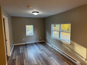 34 8th St in Wind Gap, PA - Foto de edificio - Building Photo