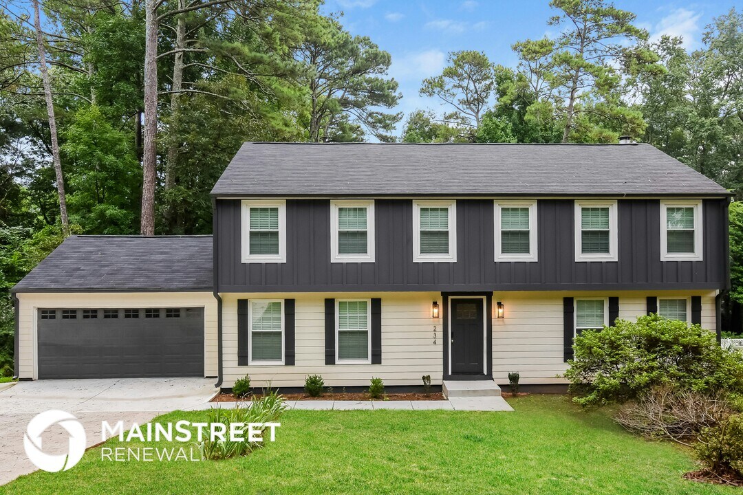 234 Pinehurst Ln in Marietta, GA - Building Photo
