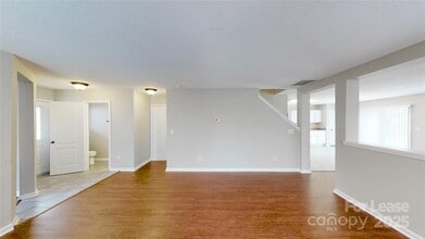 8139 Deodora Cedar Ln in Charlotte, NC - Building Photo - Building Photo