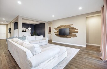 814 W Santa Gertrudis Trail in San Tan Valley, AZ - Building Photo - Building Photo