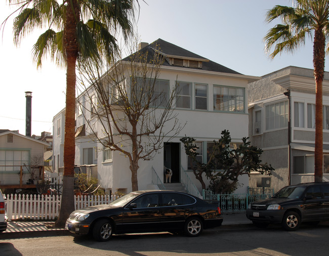 24 Rose Ave in Venice, CA - Building Photo - Building Photo