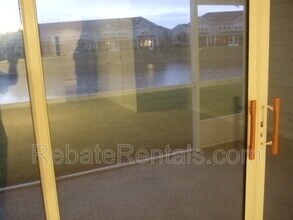 7002 Roundleaf Dr in Jacksonville, FL - Building Photo - Building Photo