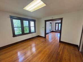 425 Fuller Ave SE in Grand Rapids, MI - Building Photo - Building Photo