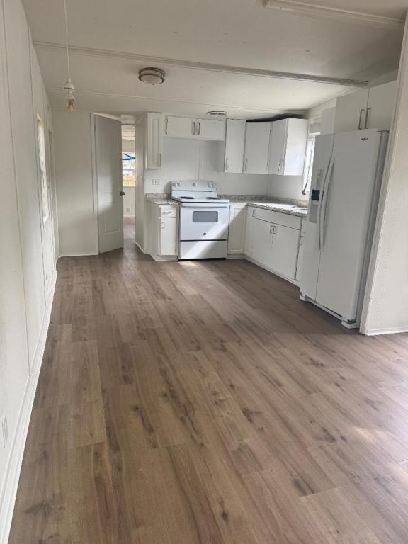 1510 E 151st Ave in Lutz, FL - Building Photo - Building Photo