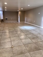 5116 Cottage St, Unit Side Unit in Philadelphia, PA - Foto de edificio - Building Photo