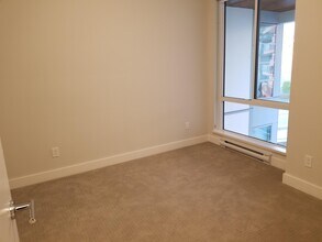 1728 Gilmore Ave in Burnaby, BC - Building Photo - Building Photo