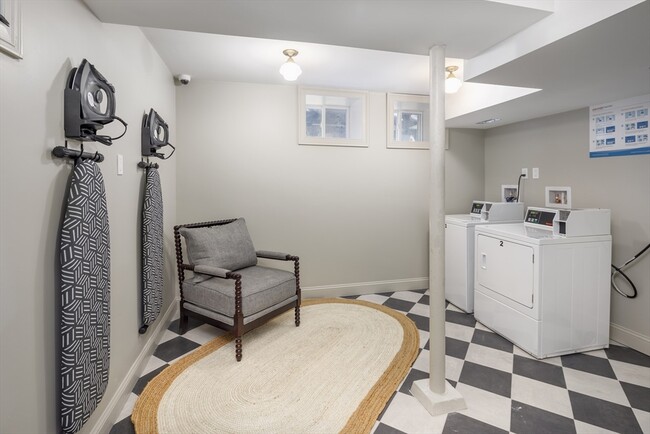 41 Winslow Rd, Unit 3