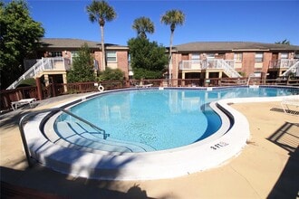 555 Flemming Way in Maitland, FL - Building Photo - Building Photo