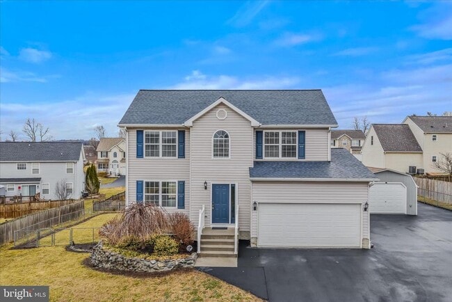 448 Thayers Gull Dr in Martinsburg, WV - Building Photo - Building Photo