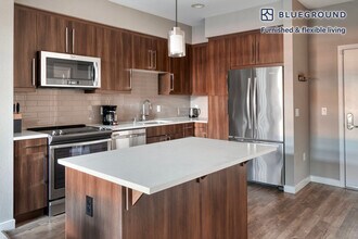 5211 DeMarcus Blvd in Dublin, CA - Foto de edificio - Building Photo