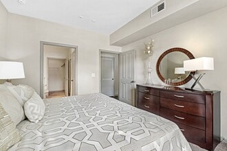 Aspire Roxbury in San Antonio, TX - Building Photo - Building Photo