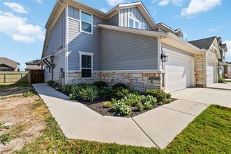 220 Mirabeau Way in Liberty Hill, TX - Building Photo - Building Photo
