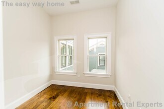 124 Columbia St, Unit #3 in Cambridge, MA - Building Photo - Building Photo