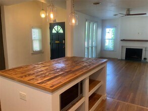 4213 Lovell Ave in Fort Worth, TX - Building Photo - Building Photo