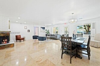 1031 Redbird Ave in Miami Springs, FL - Building Photo - Building Photo
