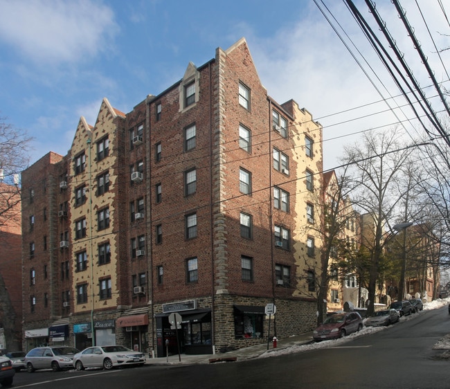 Grand Gardens Apartments in Mount Vernon, NY - Building Photo - Building Photo