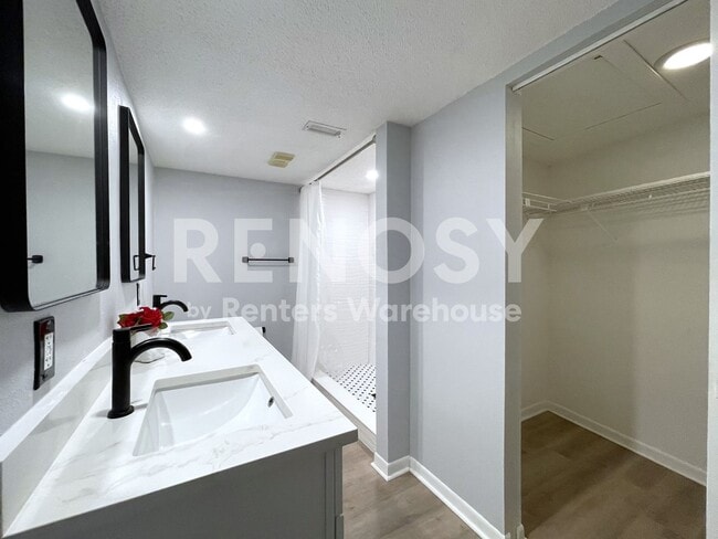 property at 300 S Florida Ave
