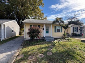 2513 Sherry Rd in Louisville, KY - Building Photo