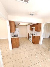 9601 Amberglen Blvd in Austin, TX - Building Photo - Building Photo