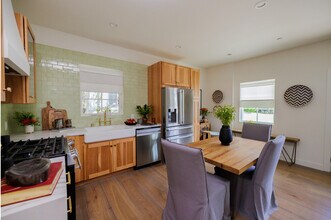 3649 Cazador St in Los Angeles, CA - Foto de edificio - Building Photo