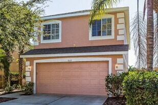 7032 Chatum Light Run in Bradenton, FL - Building Photo