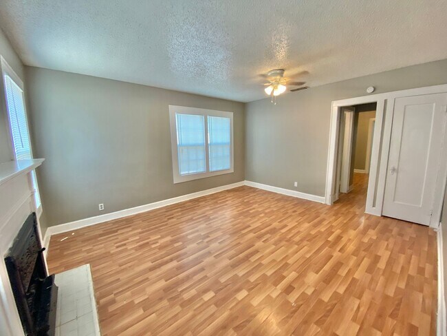 2218 15th St in Lubbock, TX - Building Photo - Building Photo