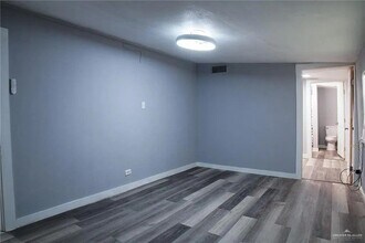 210 E Hurst St in Harlingen, TX - Building Photo - Building Photo