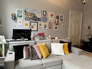 277 S 4th St, Unit 1F in Philadelphia, PA - Building Photo - Building Photo