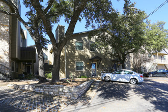 Ceniza Condominiums in Austin, TX - Building Photo - Building Photo