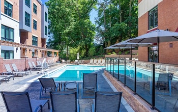 Rose Hall in Madison, NJ - Foto de edificio - Building Photo