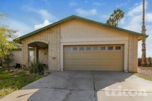 4227 N 101st Ave in Phoenix, AZ - Building Photo