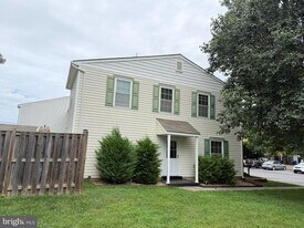 569 Lancaster Pl in Frederick, MD - Building Photo
