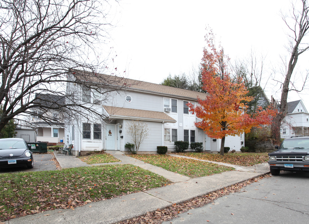 11 Burnham St in Terryville, CT - Building Photo