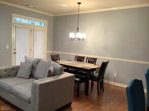 1519 Creek Bend Ln NW in Lawrenceville, GA - Building Photo - Building Photo